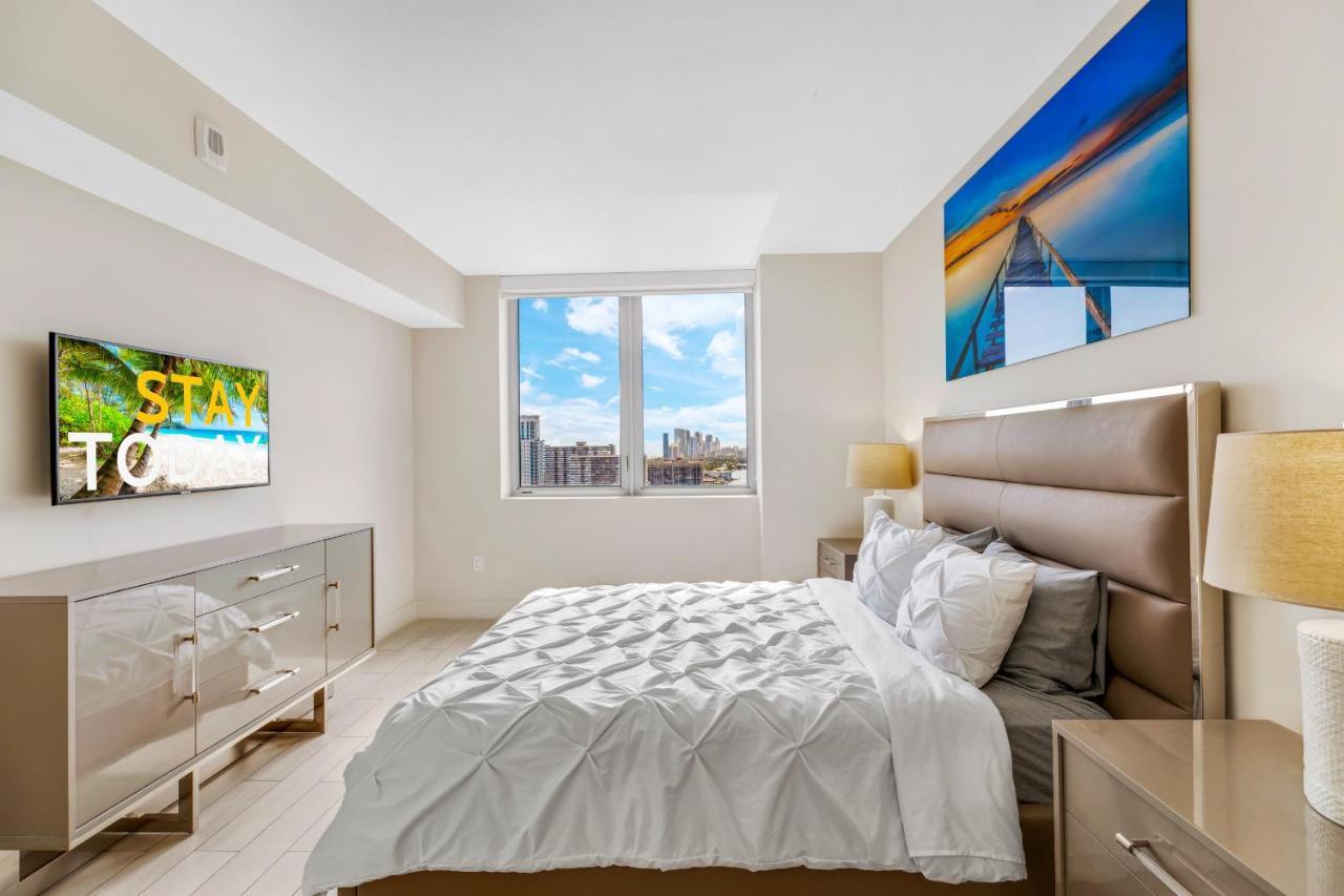 Resort-Style Living With Direct Ocean Views - 3Br Beauty Hallandale Beach Esterno foto