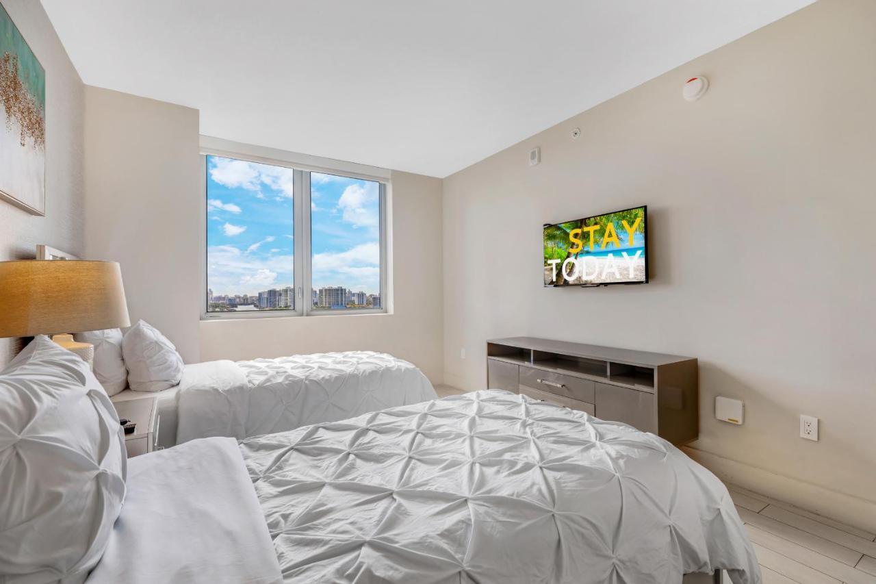 Resort-Style Living With Direct Ocean Views - 3Br Beauty Hallandale Beach Esterno foto