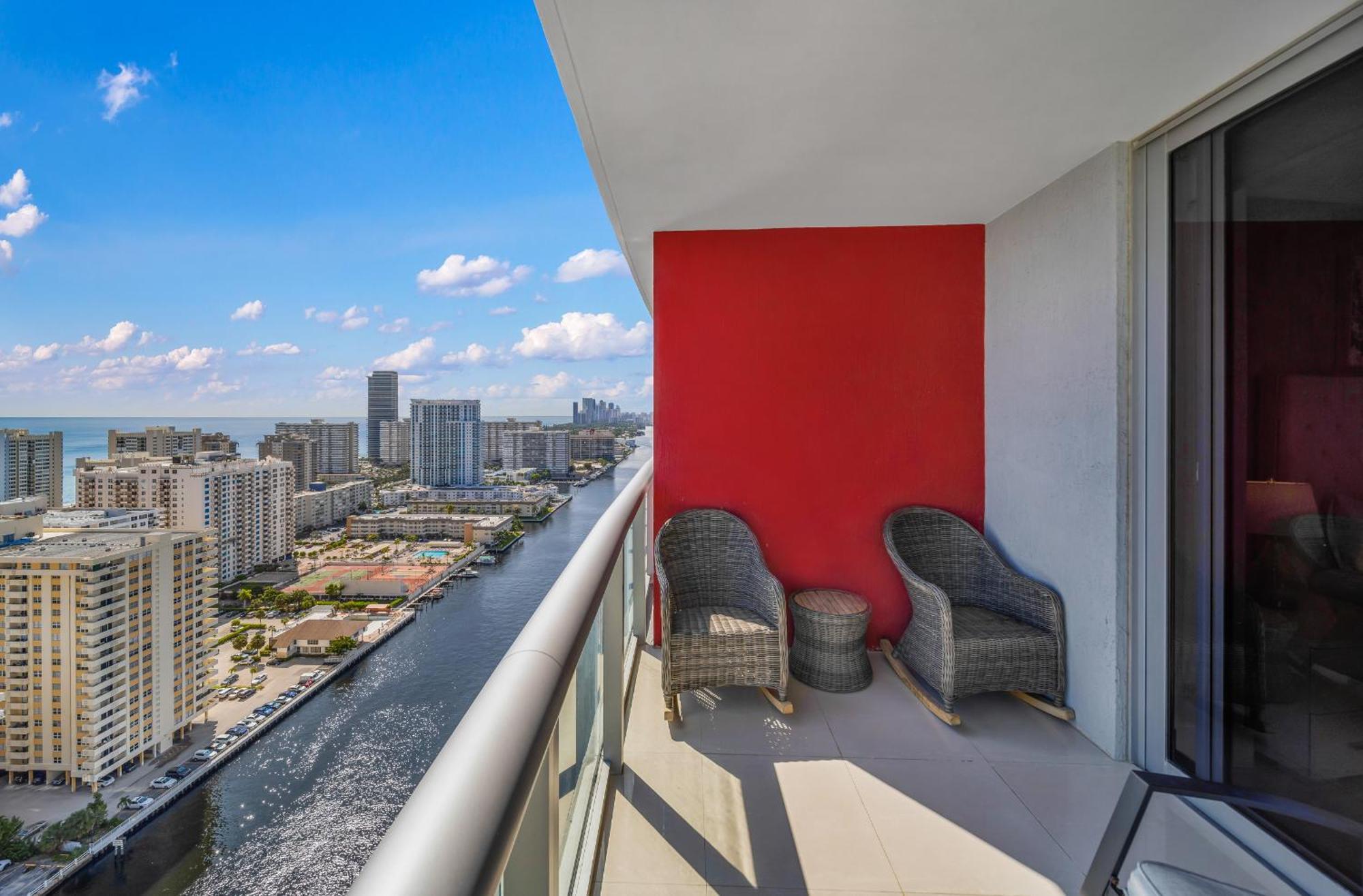 Resort-Style Living With Direct Ocean Views - 3Br Beauty Hallandale Beach Esterno foto