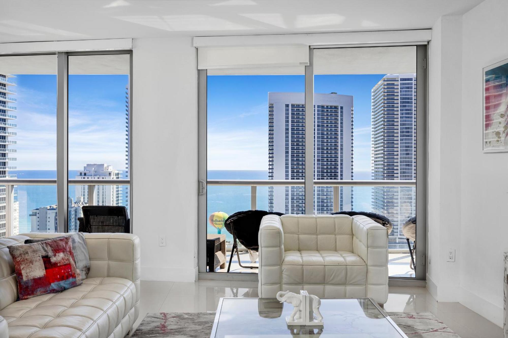 Resort-Style Living With Direct Ocean Views - 3Br Beauty Hallandale Beach Esterno foto